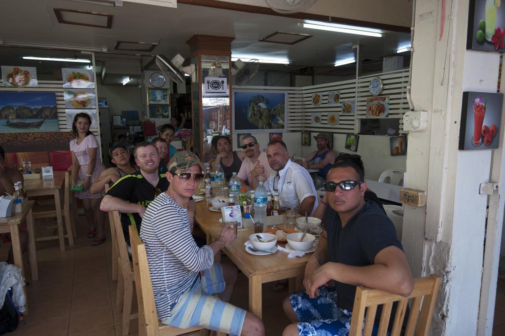October Hostel Islas Phi Phi Exterior foto