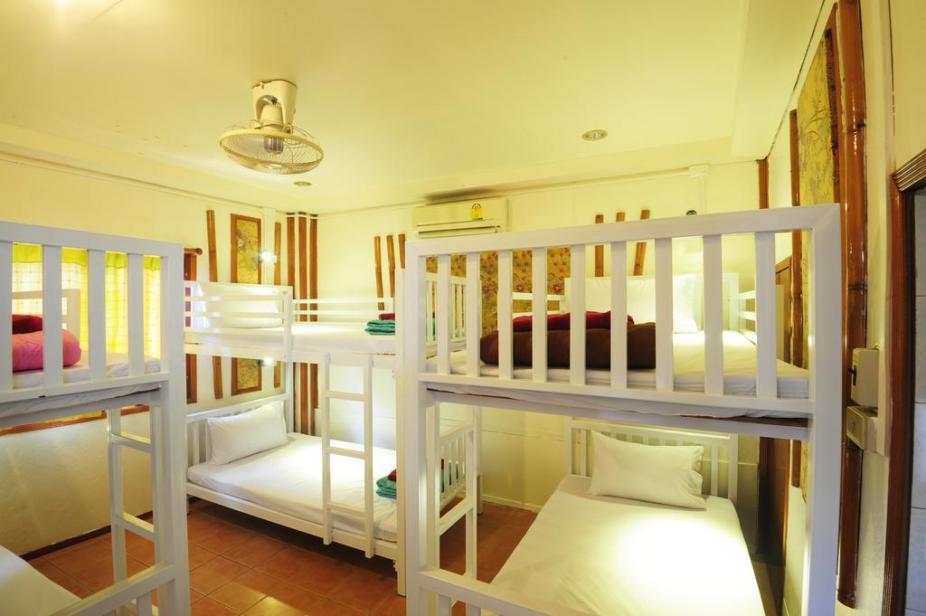 October Hostel Islas Phi Phi Exterior foto