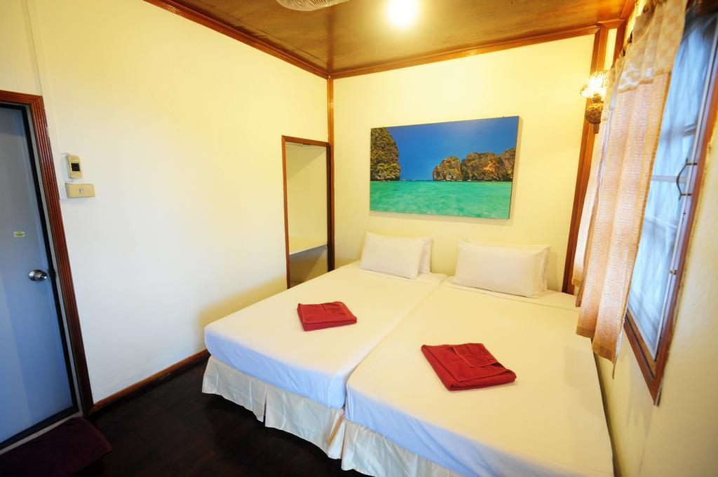 October Hostel Islas Phi Phi Exterior foto