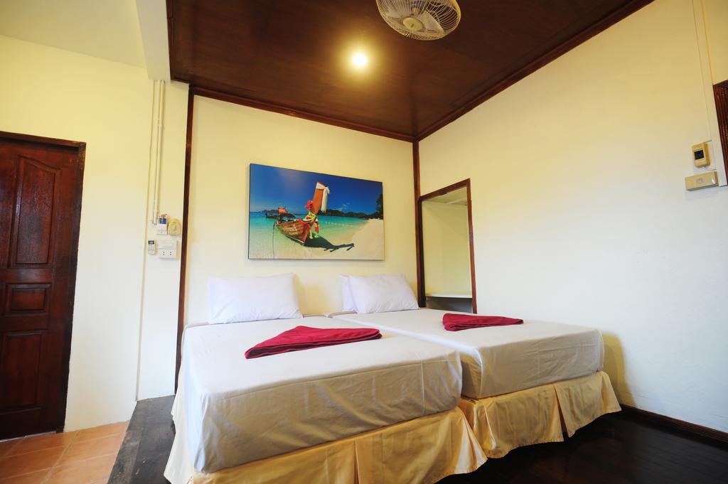 October Hostel Islas Phi Phi Exterior foto
