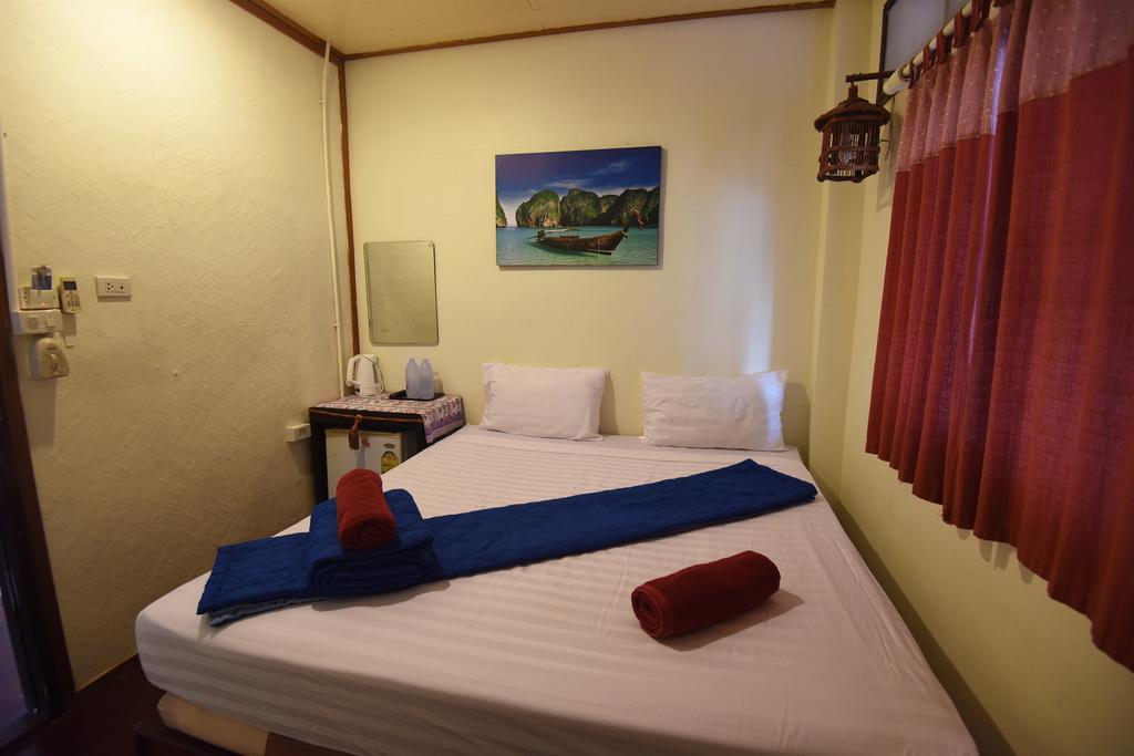 October Hostel Islas Phi Phi Exterior foto